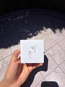 AirPods 4th Gen