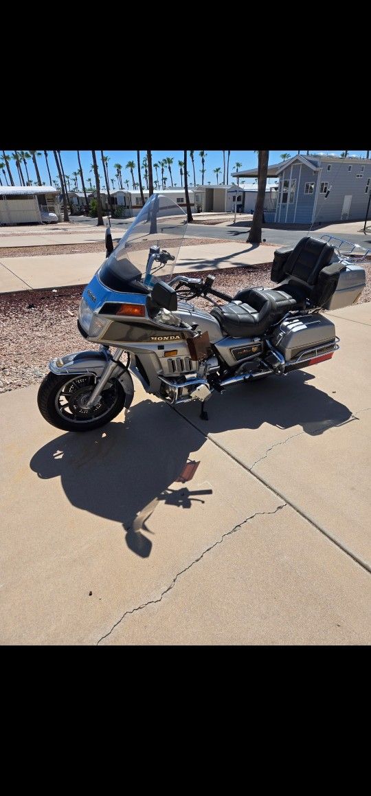 Motorcycle 