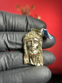 14K YELLOW GOLD JESUS HEAD CHARM 