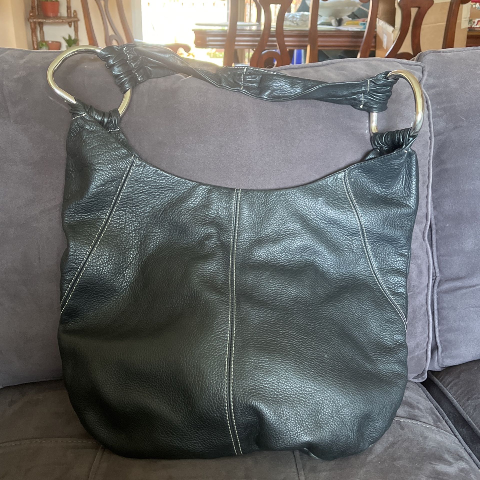 Tinganalo Hobo Bag Black Leather Used