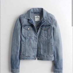 NEW Hollister Women's Stretch Denim Jacket Sz SM Med wash. Condition is "New with tags". Shipped with USPS Priority Mail.