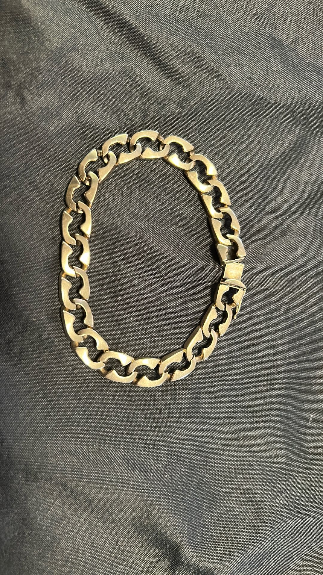 14 k yellow gold bracelet