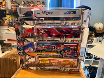 Hot wheels nascar racing team transporters set of 4