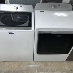 Maytag Electric Set