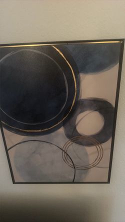4 matching picture frames wall art