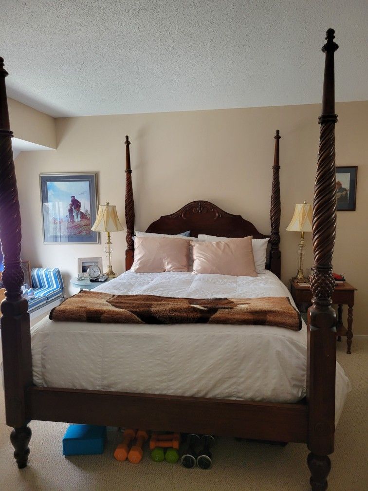 Ethan Allen British Classic Queen Bed