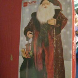 New Santa 5ft.  New Old World Style Vintage Pd400$