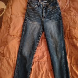 No Boundaries Jeans 