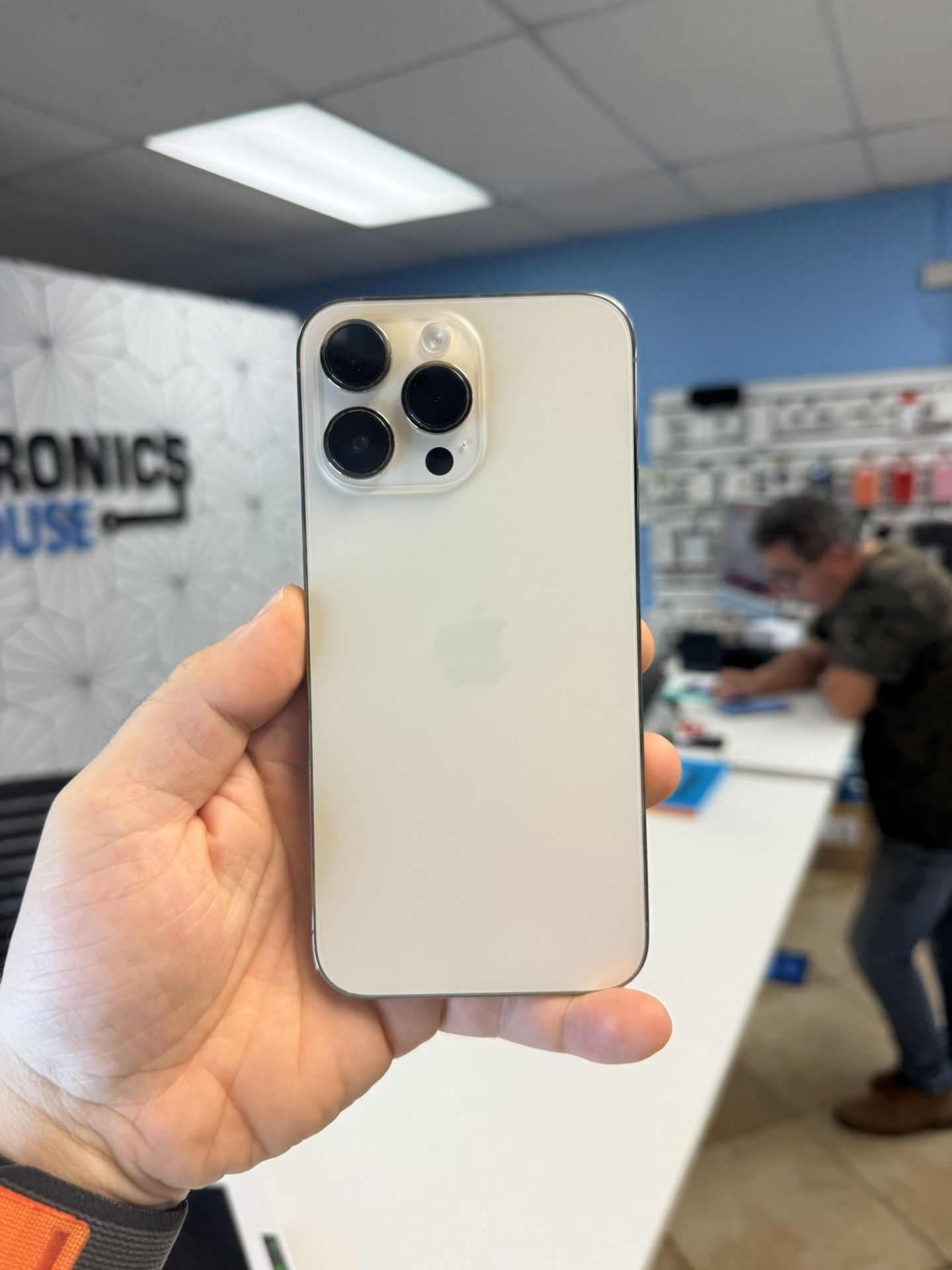 iPhone 14 Pro Max 256GB Unlocked Gold color in Excellent condition