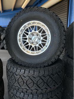 Kmc Attack 6x139 17x8.5 offset -10