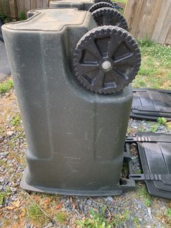 64 Gallon Toter Used