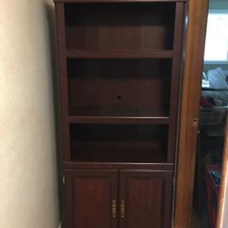 Media Center/Bookshelf
