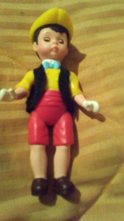 Madame Alexander pinocchio figurine