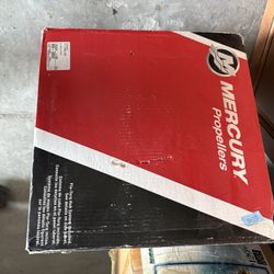 Mercury Black Max Prop