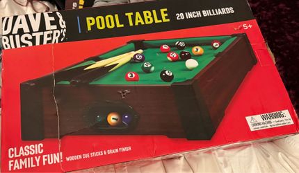 Dave & Buster's 20 Inch Tabletop Pool Table set