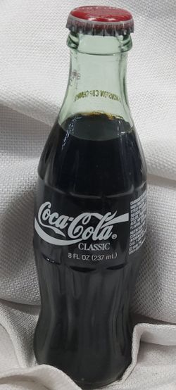 Sealed! Coca Cola Jeff Gordon 1995 Winston Cup Champion Nascar Commemorative Bottle.