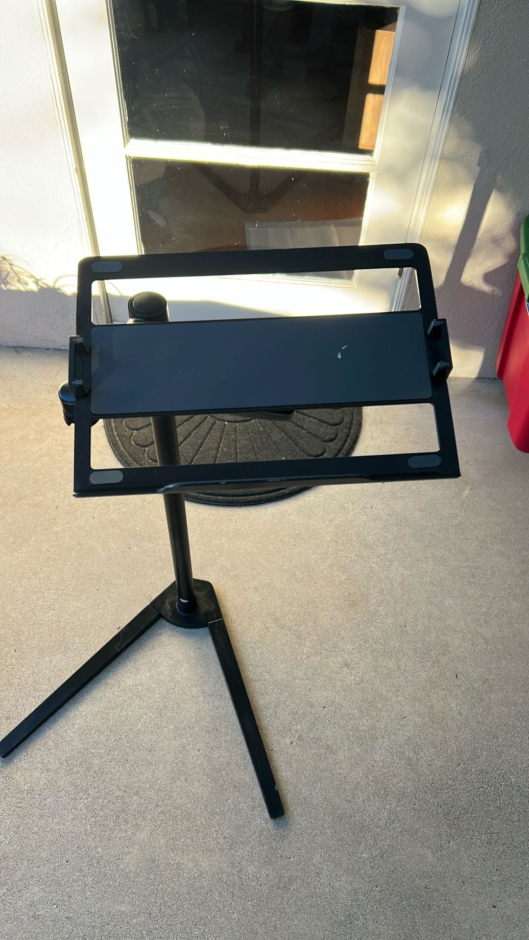 iPad/Laptop Holder