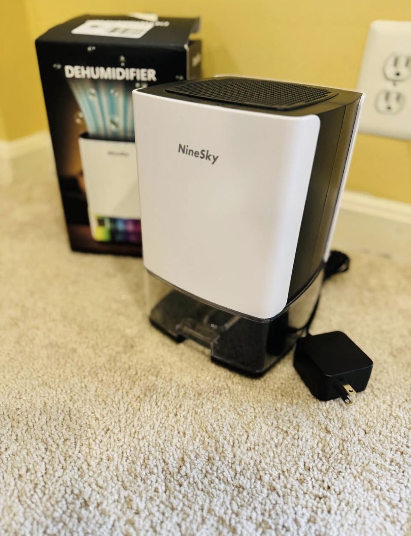 NineSky Portable Dehumidifier - Compact & Efficient