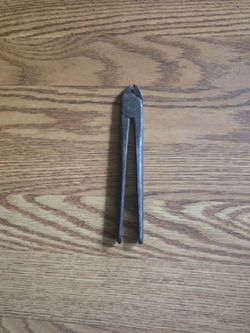 Pliers ?