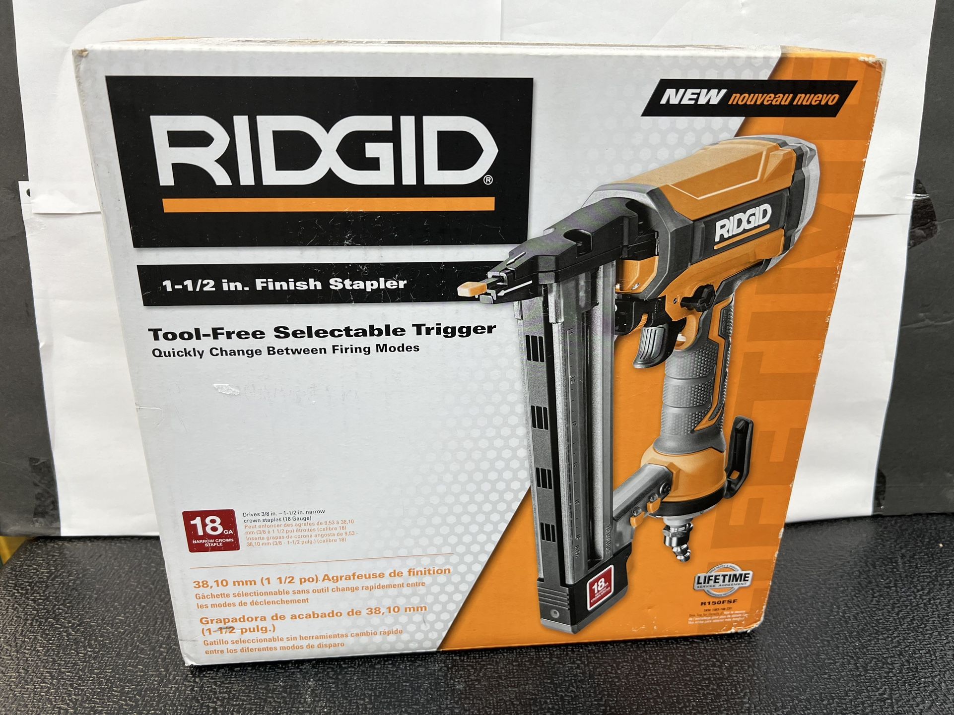 Ridgid 1-1/2” Finish Nailer Staple Nail Gun 18ga  Brand New  In Box 