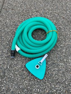 Pool brush cleaner with hose