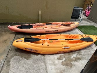 Kayak set of 2