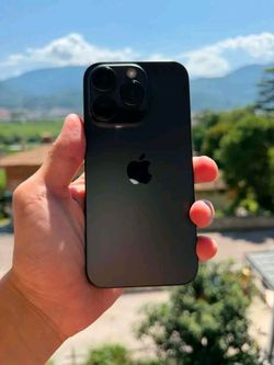 iPhone 15