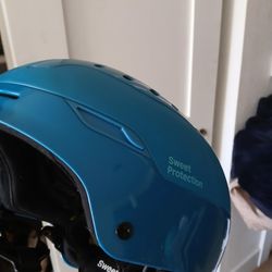 Brand new Sweet Protection Switcher MIPS Helmet