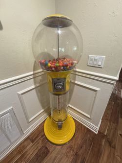 Large Gum Ball Machine