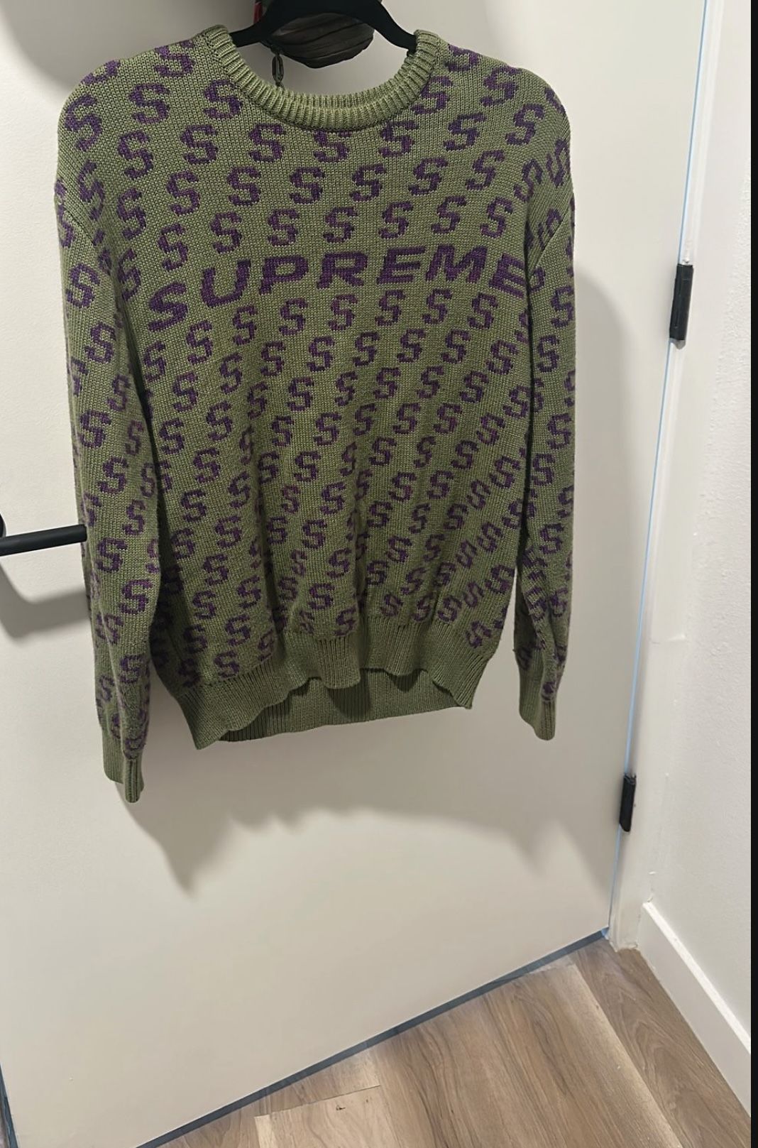 Supreme Size Medium