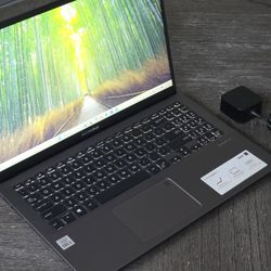 Asus Laptop VivoBook 15. Core i3 128GB USB-C 