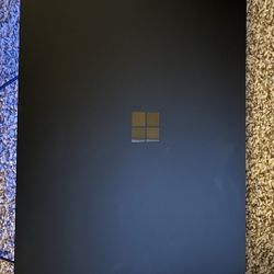 Surface Laptop 5  i7 512gb 