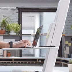 Black Humanscale Standing Desk Computer Stand -retails For $825-pickup In The Bronx. 