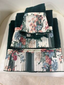Bath, hand, and face towel set