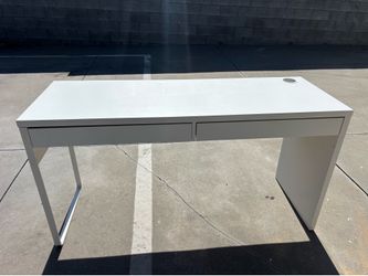 IKEA MICKE desk (White)