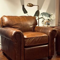 Restoration Hardware Leather Lancaster Recliner – Like New – $5,565 Retail – Luxury RH Club Chair