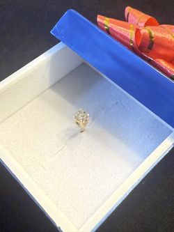 Men’s 0.25-carat diamond 14K looks delicate yet refined, 14K