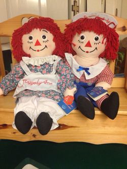 Raggedy Ann & Raggedy Andy dolls 24 inches tall