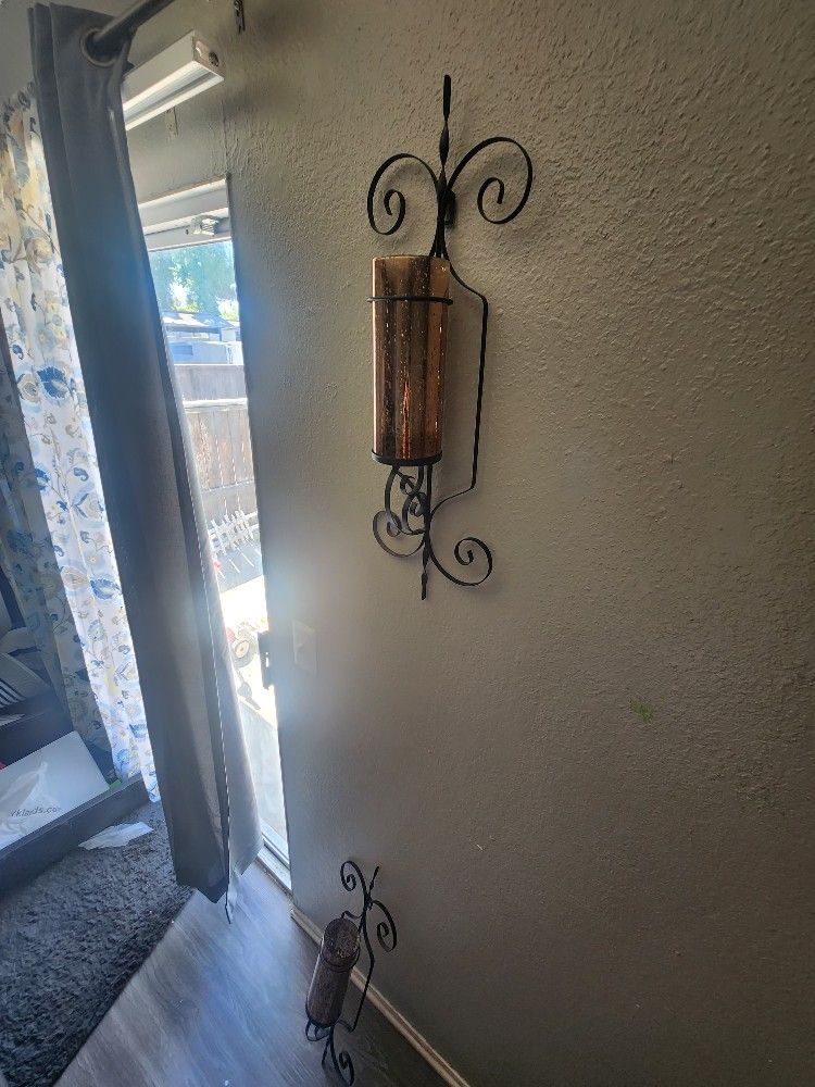 Set Of 2 Candle Holders