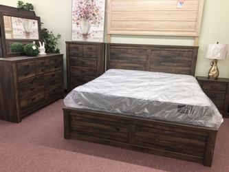 🇺🇸 Ashley Furniture Blowout Sale!🇺🇸 Brand New 5PC Queen Size Bedroom Set! $50 Down Takes It Home Today!