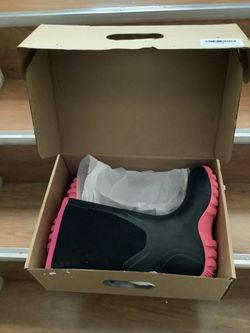 Water boots