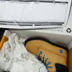 Boys Timberlands. Size 7c 