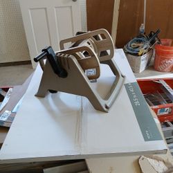 BRAND NEW SUNCAST HOSE REEL