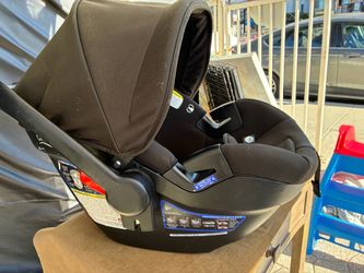 BEAUTIFUL BRITAX CAR SEAT GOOD CONDITION $30