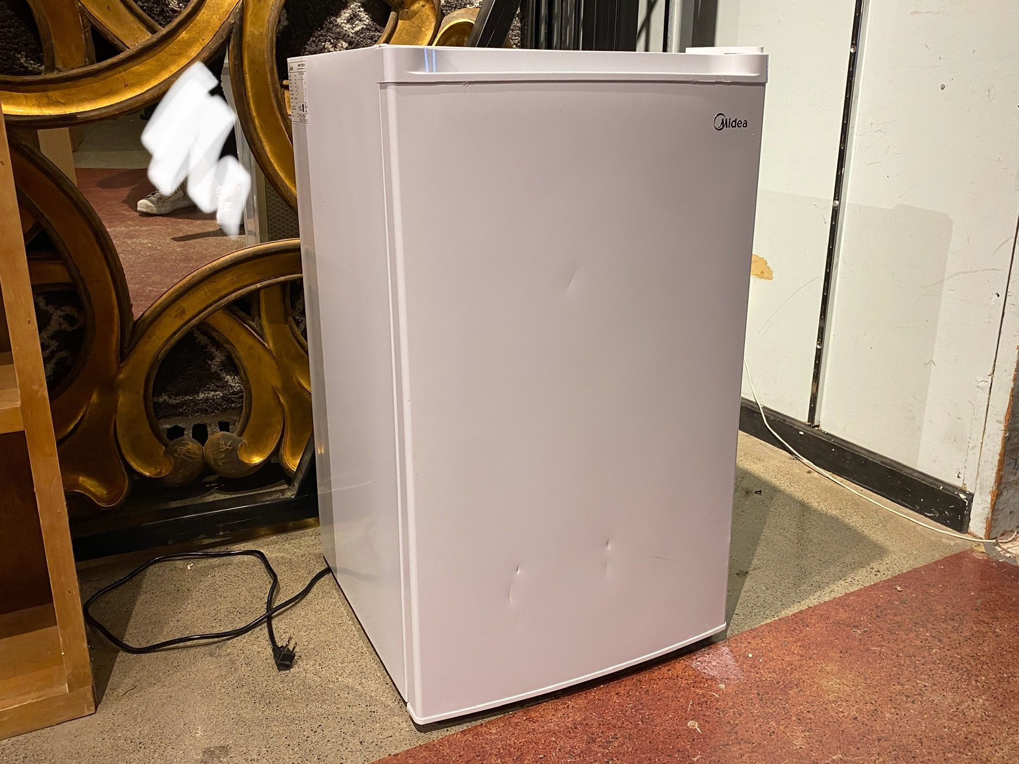 MIDEA Under-Counter Freezer Model#WHS109FB1