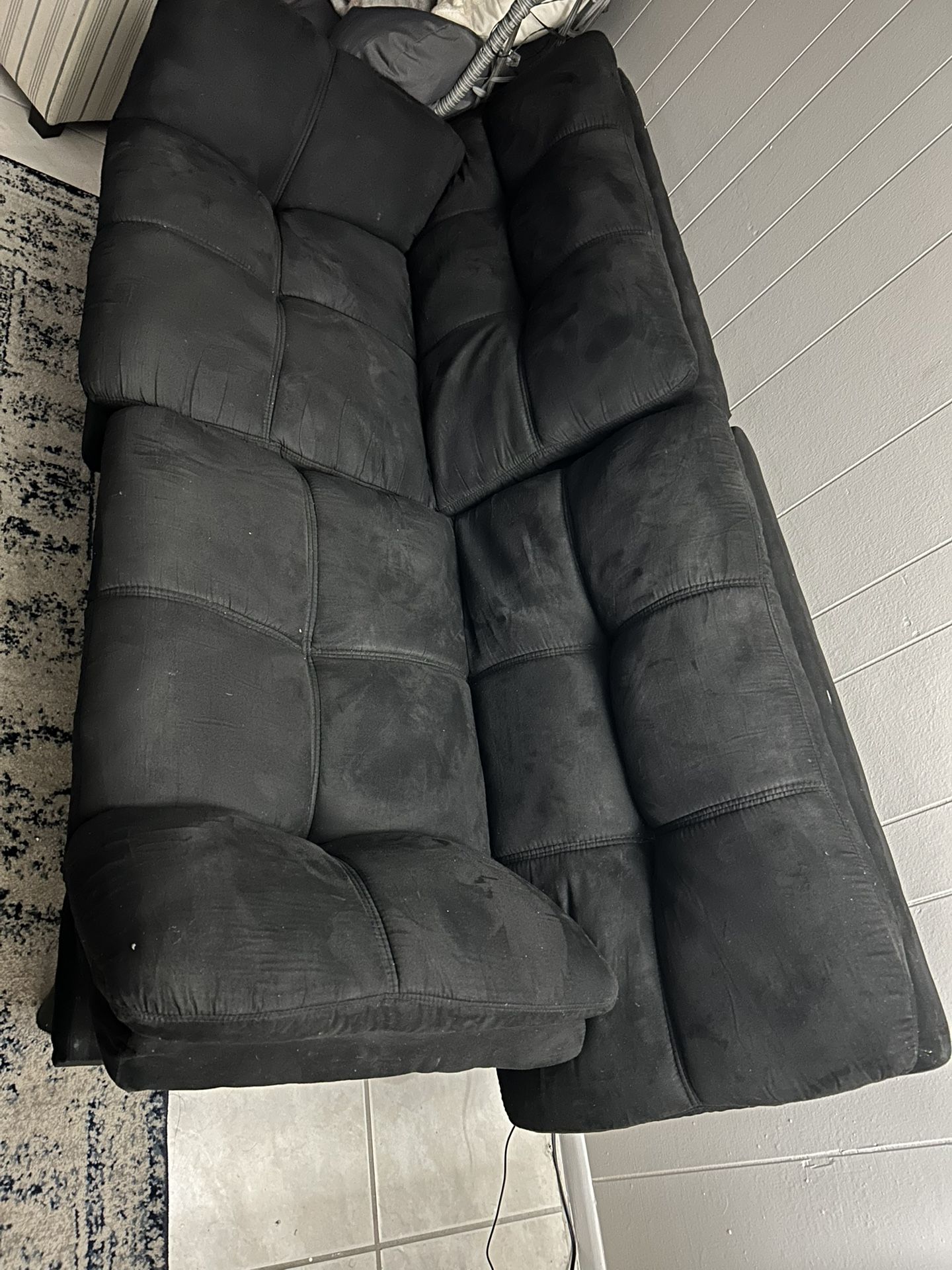Black Futon 