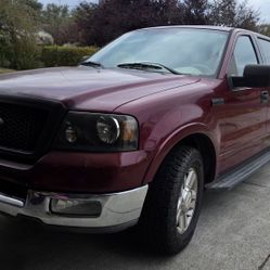 Ford F-150 Lariat (2WD)