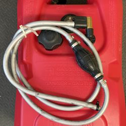 Atwood 6 gallon fuel tank with mercury outboard boat quick connect in pristine condition