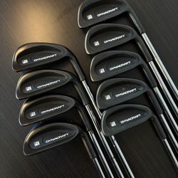 Golf Iron Set - Mint Condition 