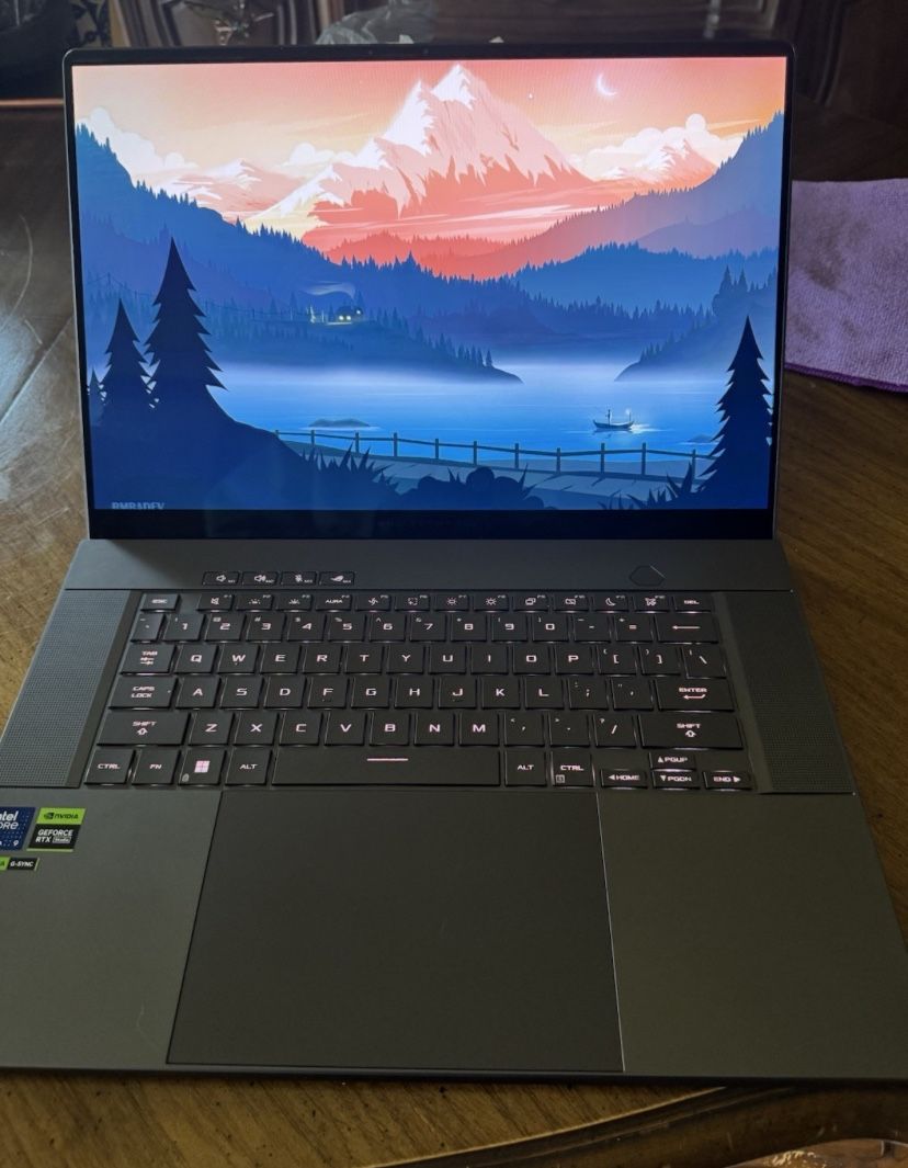 ASUS ROG Zephyrus G16 16" OLED 240Hz - Intel Core Ultra 9, 16GB, 1TB, RTX 4070
